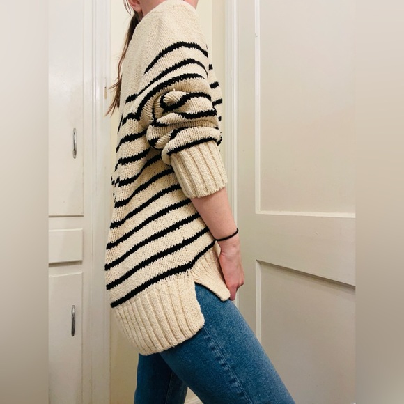ZARA Comfy Striped Knit Korean Style Layering Oversized V-neck Sweater - Small - Picture 8 of 9